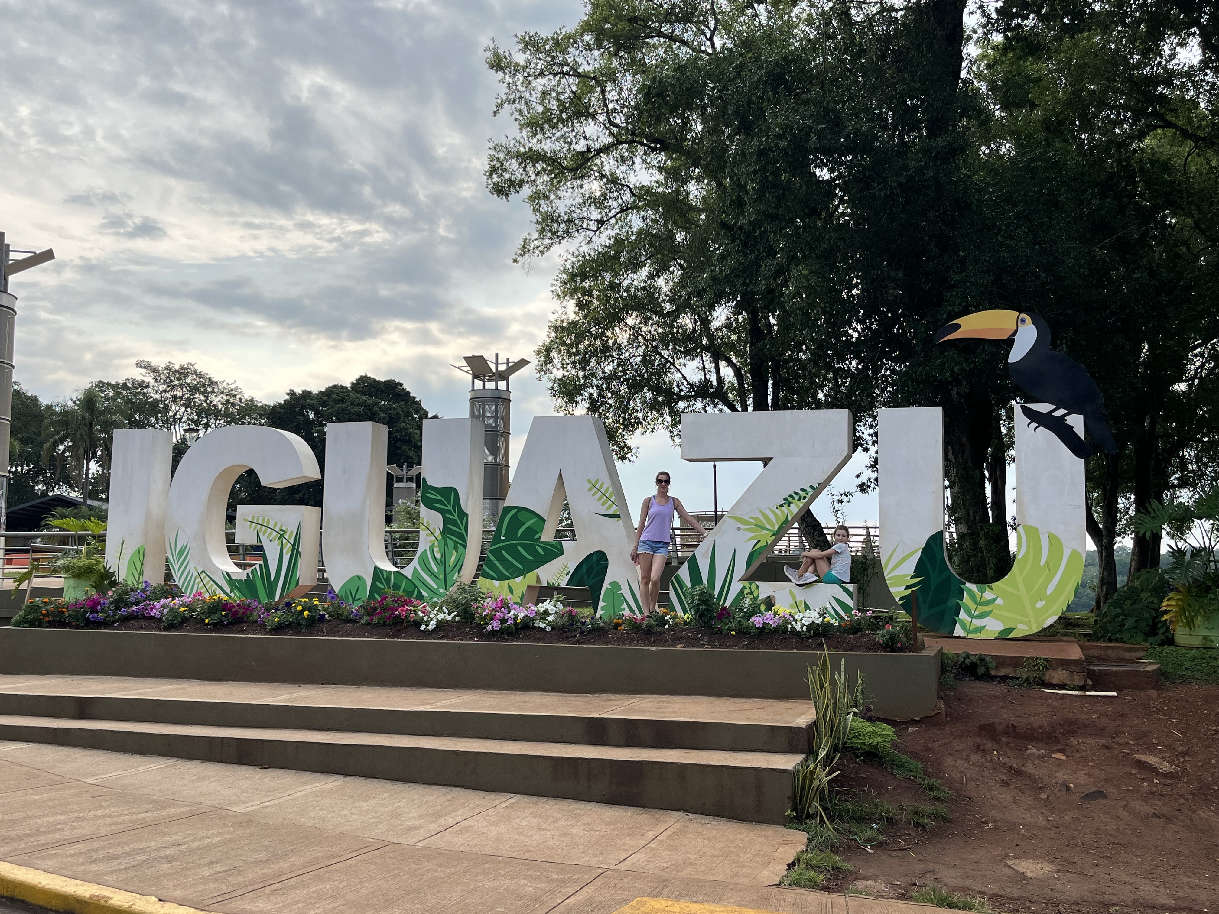 Brazilija 2023 – Pod mogočnimi slapovi Iguazuja ☔